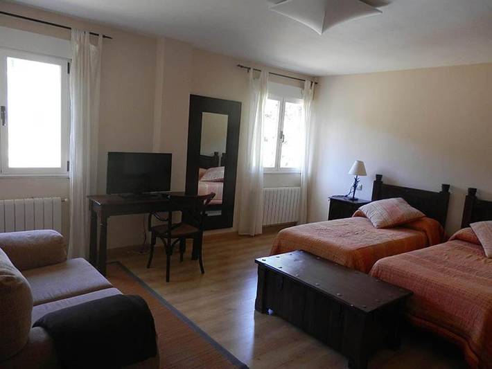 Casa de huéspuedes para 2 personas, con Vistas en Navalonguilla - 2