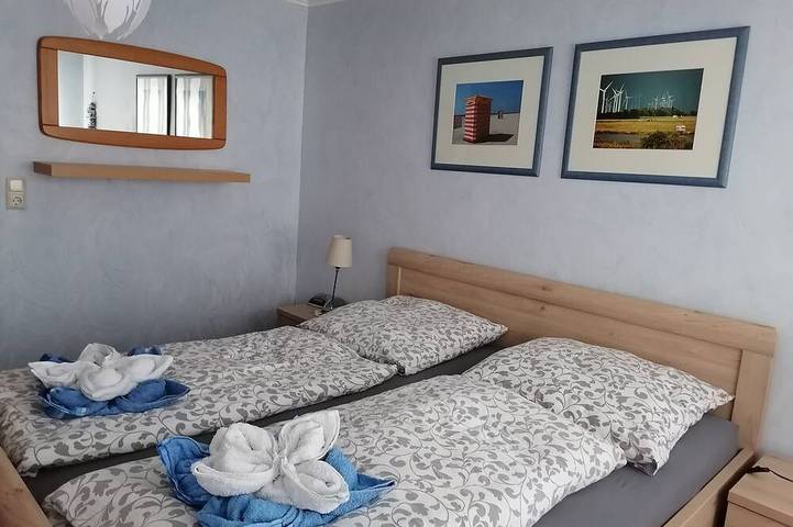 Ferienhaus für 4 Personen, mit Garten und Sauna in Norden-Norddeich - 2