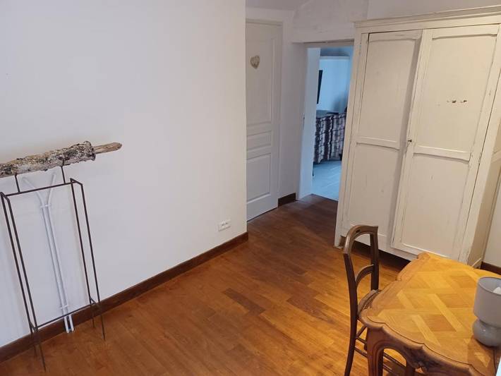Gîte pour 2 personnes, avec vue ainsi que jardin et balcon à Berbiguières - 3