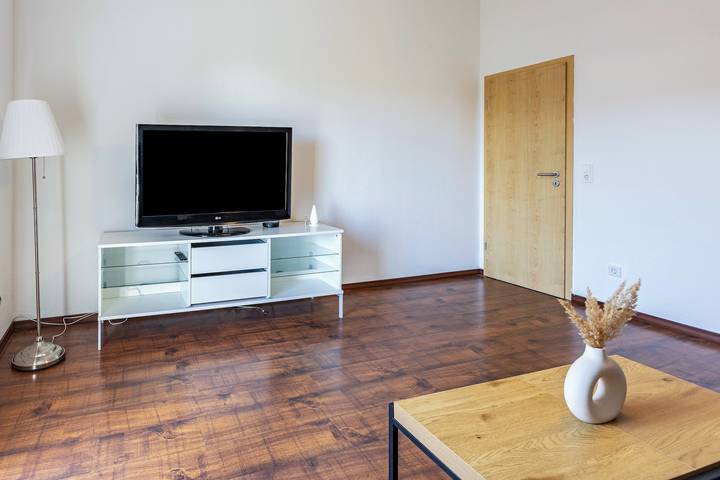 Hel lejlighed, Holiday Apartment 'Ülger' with Garden, Balcony & Wi-Fi in Pfullendorf, Region Bodensee-Oberschwaben