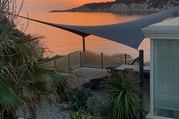 Location de vacances pour 6 personnes, avec terrasse ainsi que jardin et piscine dans Plage de Portissol