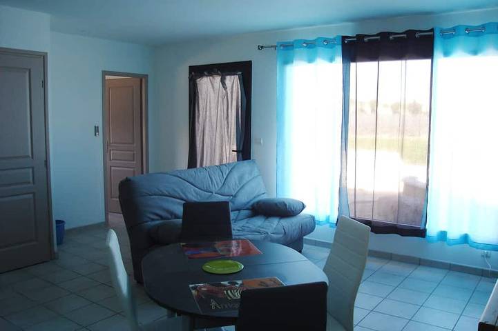 Drome Provençale-dépendance de 40m2 ,. Tout Confort. Jacuzzi 4 Places Clim in La Baume-de-Transit, Nyons und Umgebung