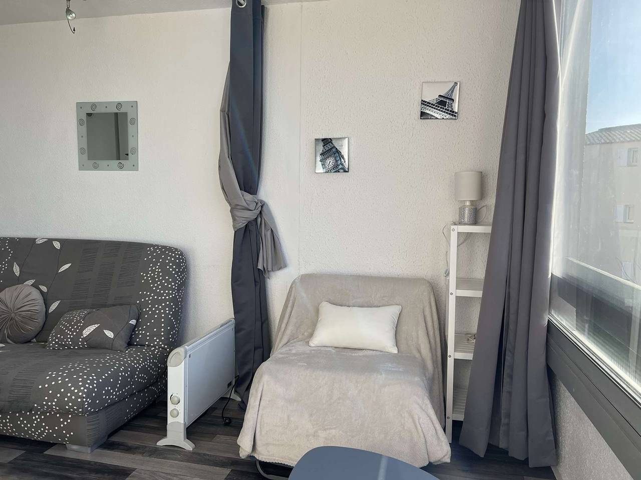 Ganzes Studio, Studio für 4 - Pool, Parkplatz, Waschmaschine, In der Nähe von Geschäften in Cap d'Agde, Agde