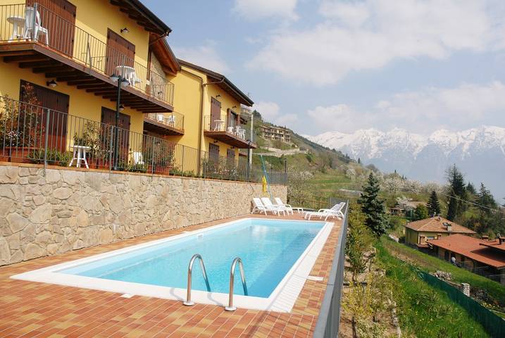 Ferienwohnung für 2 Personen, mit Seeblick und Balkon in Tignale - 2