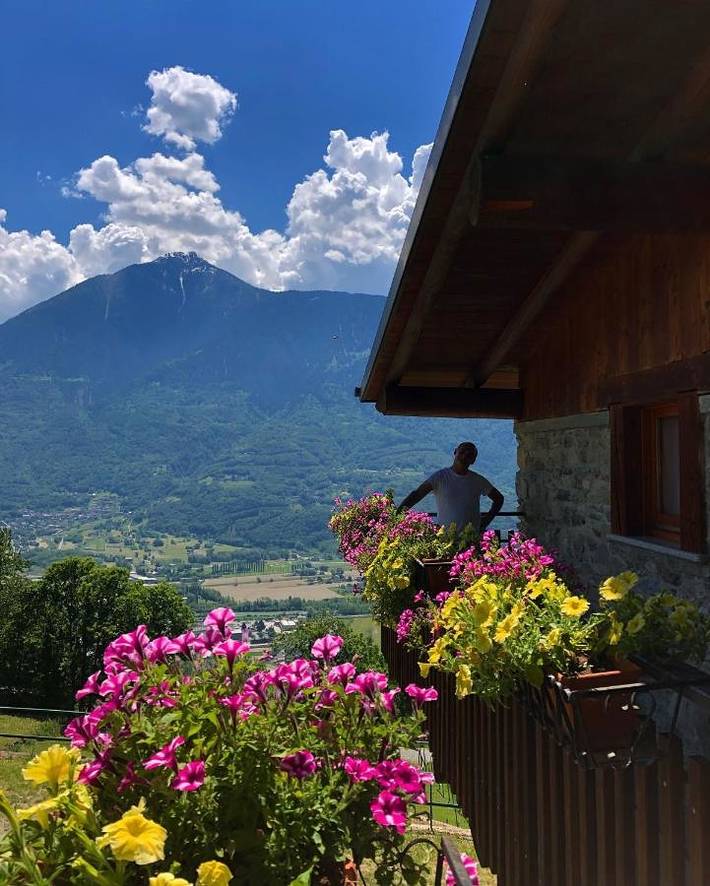 B&B für 3 Personen, mit Balkon und Terrasse sowie Garten und Ausblick in Bergell