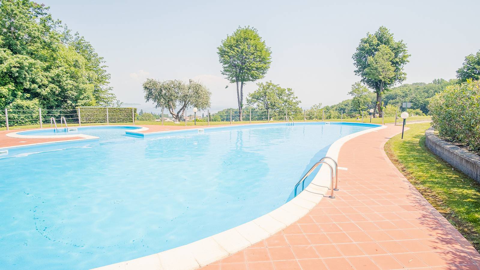 Ganze Wohnung, Ferienwohnung für 5 Personen mit Seeblick in Padenghe sul Garda, Gardasee-Berge