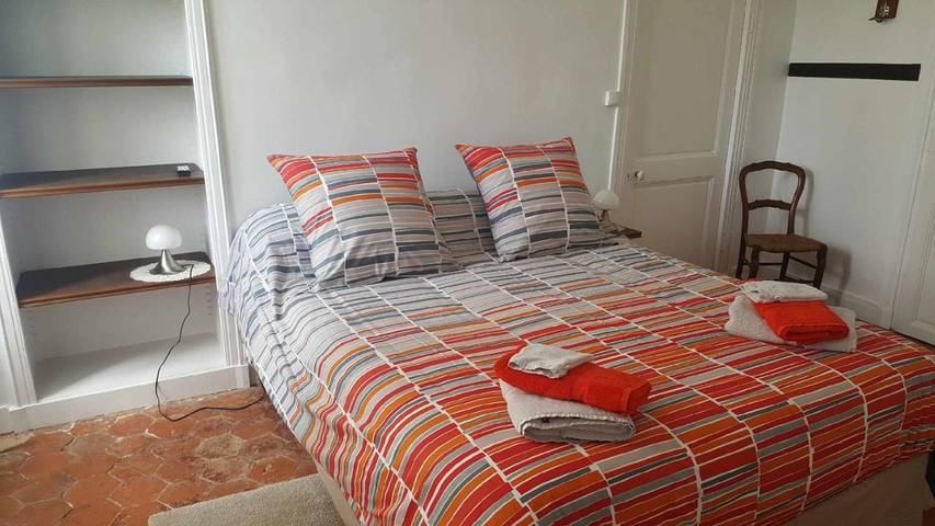 Location de vacances pour 2 personnes, avec jardin et vue à Saints - 2