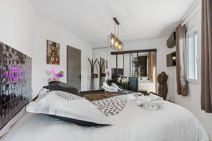 Chambre d’hôte pour 2 personnes, avec jacuzzi et jardin à Agde - 3