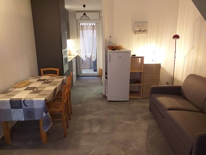 Villa pour 4 personnes, avec terrasse ainsi que piscine et jardin à Fleury - 2