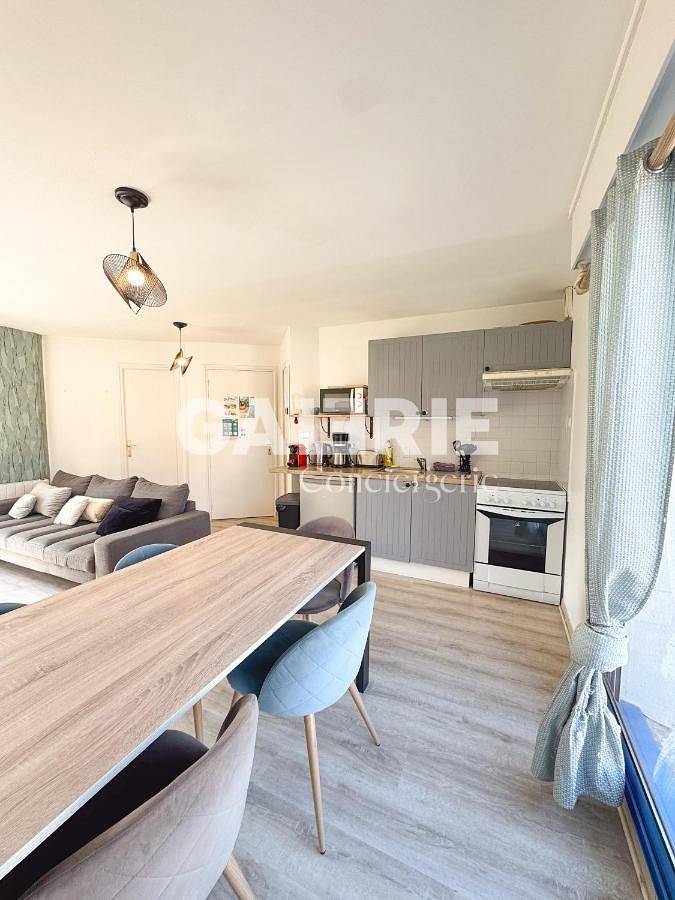 Gîte pour 5 personnes, avec Balcon et Terrasse ainsi que Jardin et Vue dans Office De Tourisme De La Terre Des 2 Caps - 3