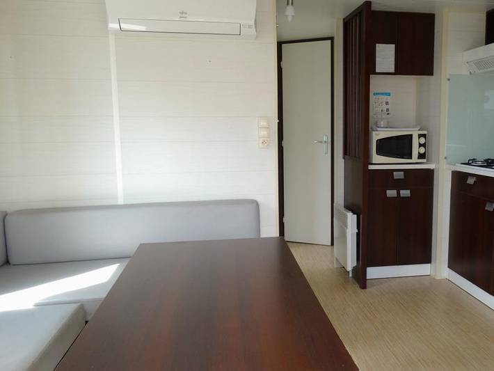Camping für 5 Personen, mit Terrasse und Kinderpool in Sérignan - 4