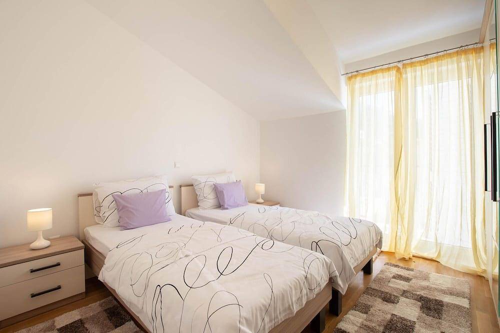 Ganze Wohnung, Nice apartment in Podstrana with Wifi in Podstrana, Split-Dalmatien