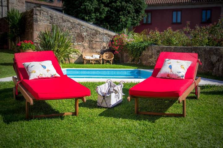 Location de vacances pour 3 personnes, avec Terrasse et Jardin ainsi que Piscine et Vue dans Amares - 2