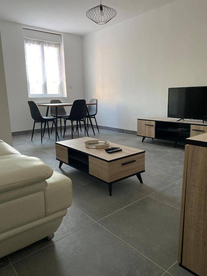 Gîte pour 4 personnes, avec vue dans Plesnois