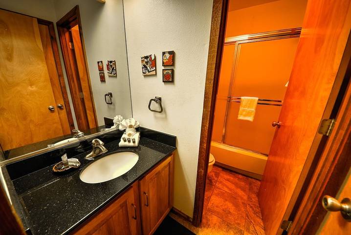 Vacation rental for 5 people, with balcony in Angel Fire