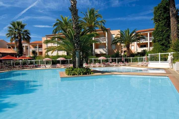 Ferienwohnung für 4 Personen, mit Garten und Whirlpool sowie Terrasse und Pool - 1