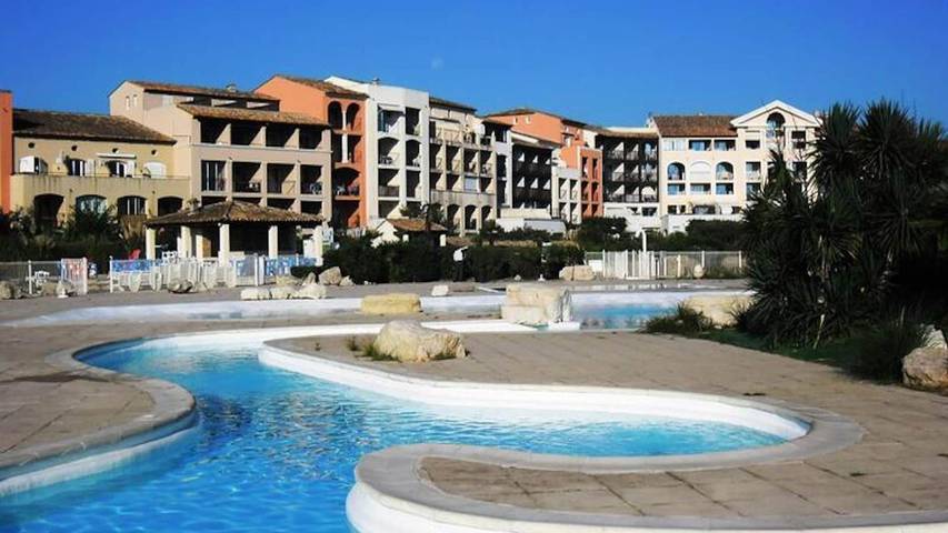 Appartement de vacances pour 4 personnes, avec terrasse et piscine