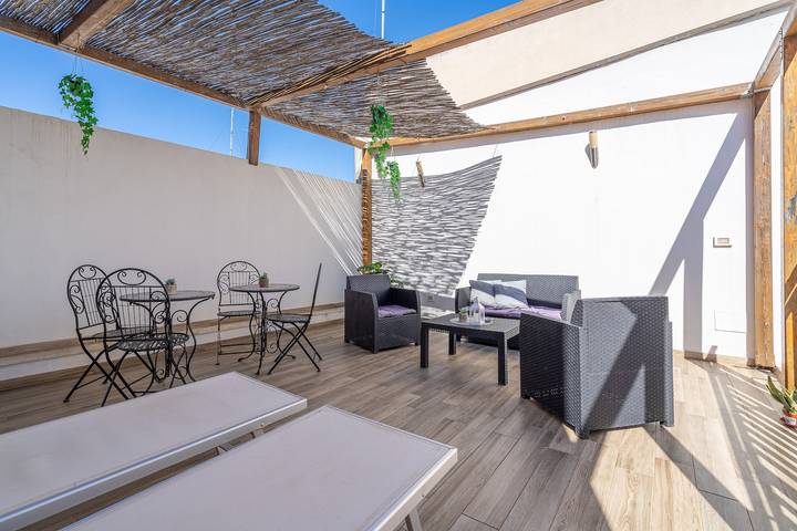 Appartamento intero, Appartamento 'Casa Chimera - I Sogni Di Ludo' con terrazza in comune, Wi-Fi e aria condizionata in Siracusa, Siracusa e dintorni