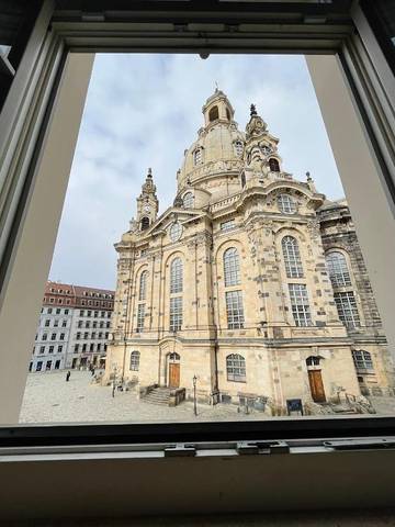 Ferienwohnung für 6 Personen, mit Ausblick in Dresden Striezelmarkt