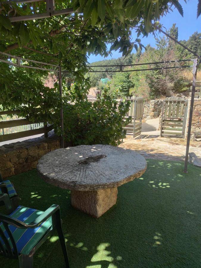 Casa de vacaciones para 2 personas, con Balcón y Terraza además de Jardín y Vistas en Sierra de Gredos - 3