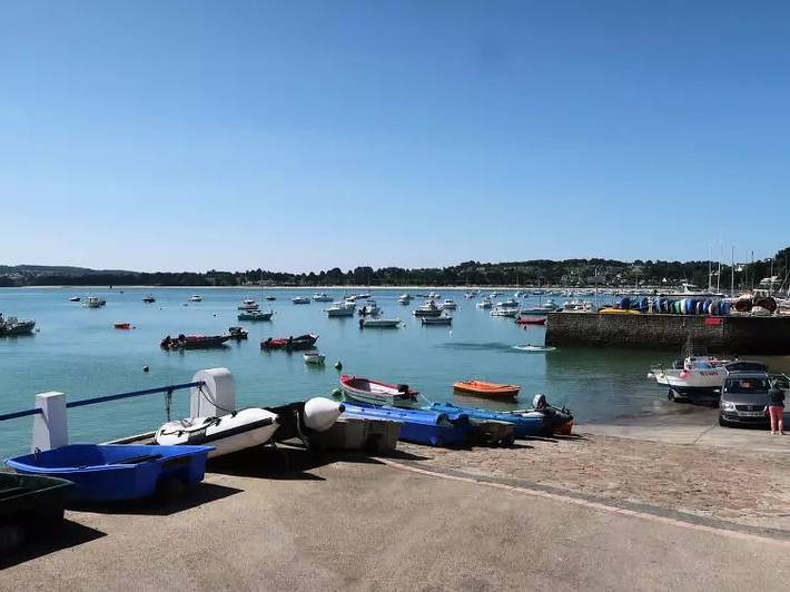 Location de vacances pour 6 personnes, avec jardin et piscine à Locquirec - 4