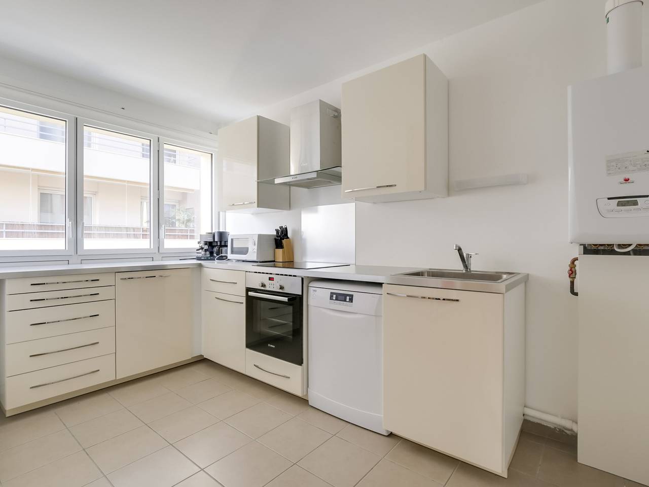 Appartement entier, Appartement de standing 8 pers, hyper centre Arcachon, balcon, parking privé, proche plages et gare in Arcachon, Région d'Arcachon