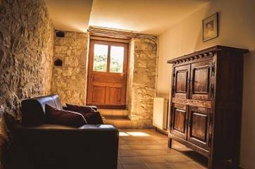 Cottage pour 3 personnes, avec terrasse et jardin ainsi que jacuzzi et piscine à Anthé