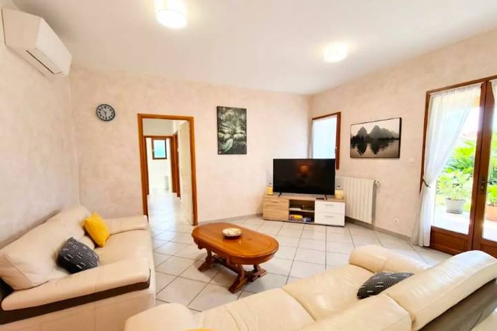 Location de vacances pour 4 personnes, avec jardin à Appietto - 2