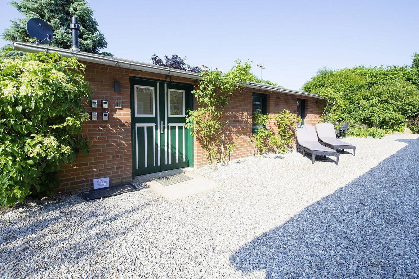 Ganze Wohnung, Hühnerstall - Duschbad, Terrasse, Strandkorb, Sauna, strandnah, kinderfreundlich in Hasselberg, Schleswig-Flensburg