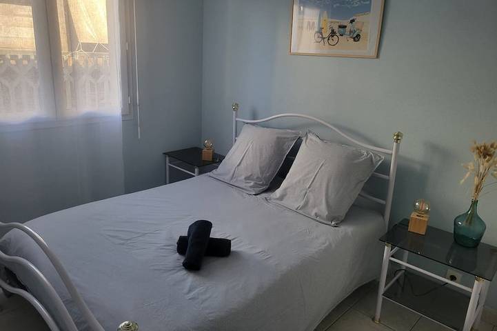 Pleasant, bright beach villa in Hourtin Plage, Hourtin