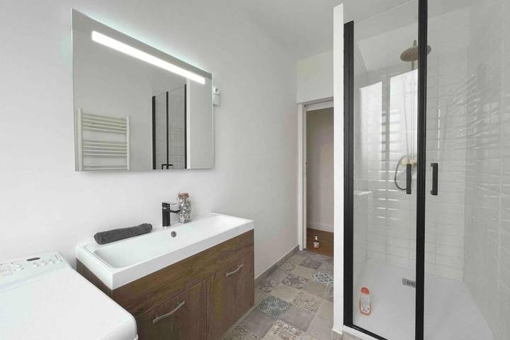 Gîte pour 4 personnes, avec vue sur le lac, animaux acceptés à Moret-sur-Loing - 3