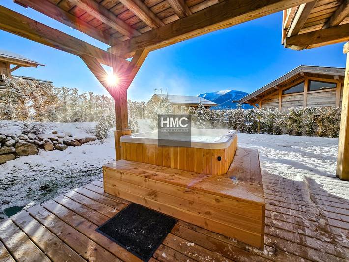 Chalet pour 10 personnes, avec jacuzzi et balcon à Bolquère - 2