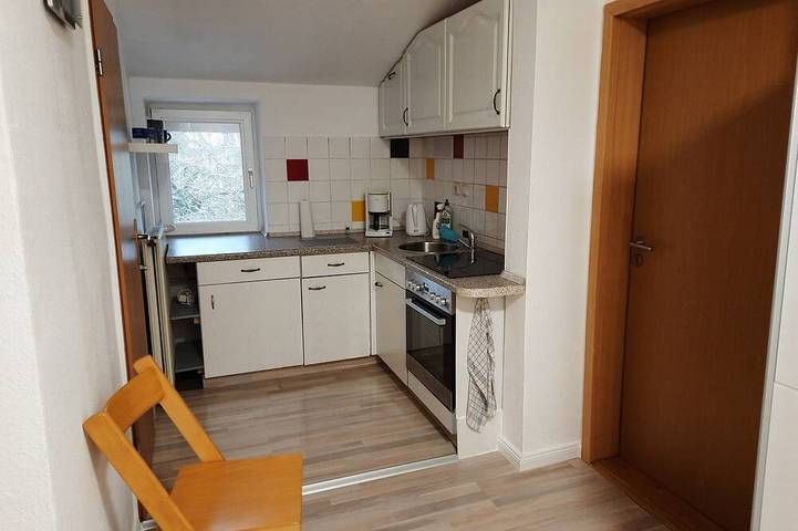Ganze Wohnung, Kleine Ferienwohnung mit Balkon  im Dachgeschoss eines ehemaligen Bauerhofes. in Wankendorf, Südliche Ostseeküste