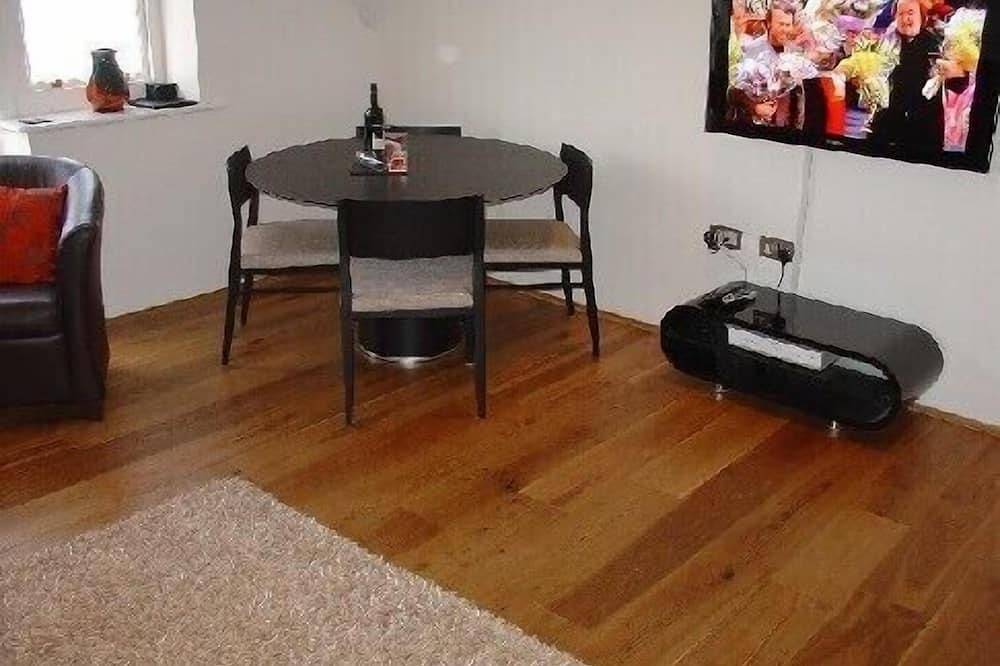 Apartamento entero, Stunning sea view apartment with parking. Couples, families & beach 2-Min. walk. in Swanage, Dorset
