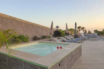 Holiday Home for 32 People in Arona, Canaries, Photo 4