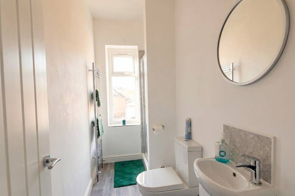 Spacious and cosy town-centre base near Peak District in Ashbourne, Derbyshire