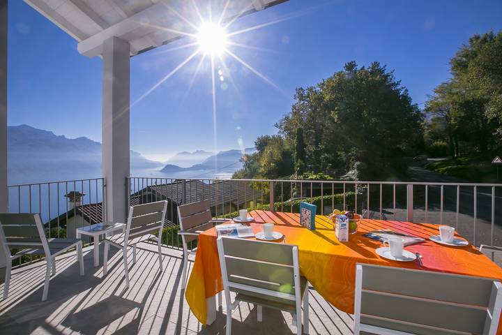 Ferienwohnung für 4 Personen, mit Seeblick und Terrasse sowie Pool am Comer See - 4