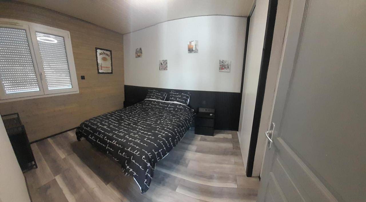 Appartement entier, Apartment - Ground Floor in Sirod, Jura Francais