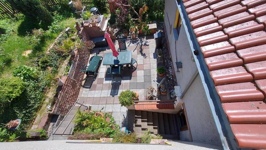 Ferienwohnung für 3 Personen, mit Terrasse und Garten sowie Ausblick in Steinbach-Hallenberg