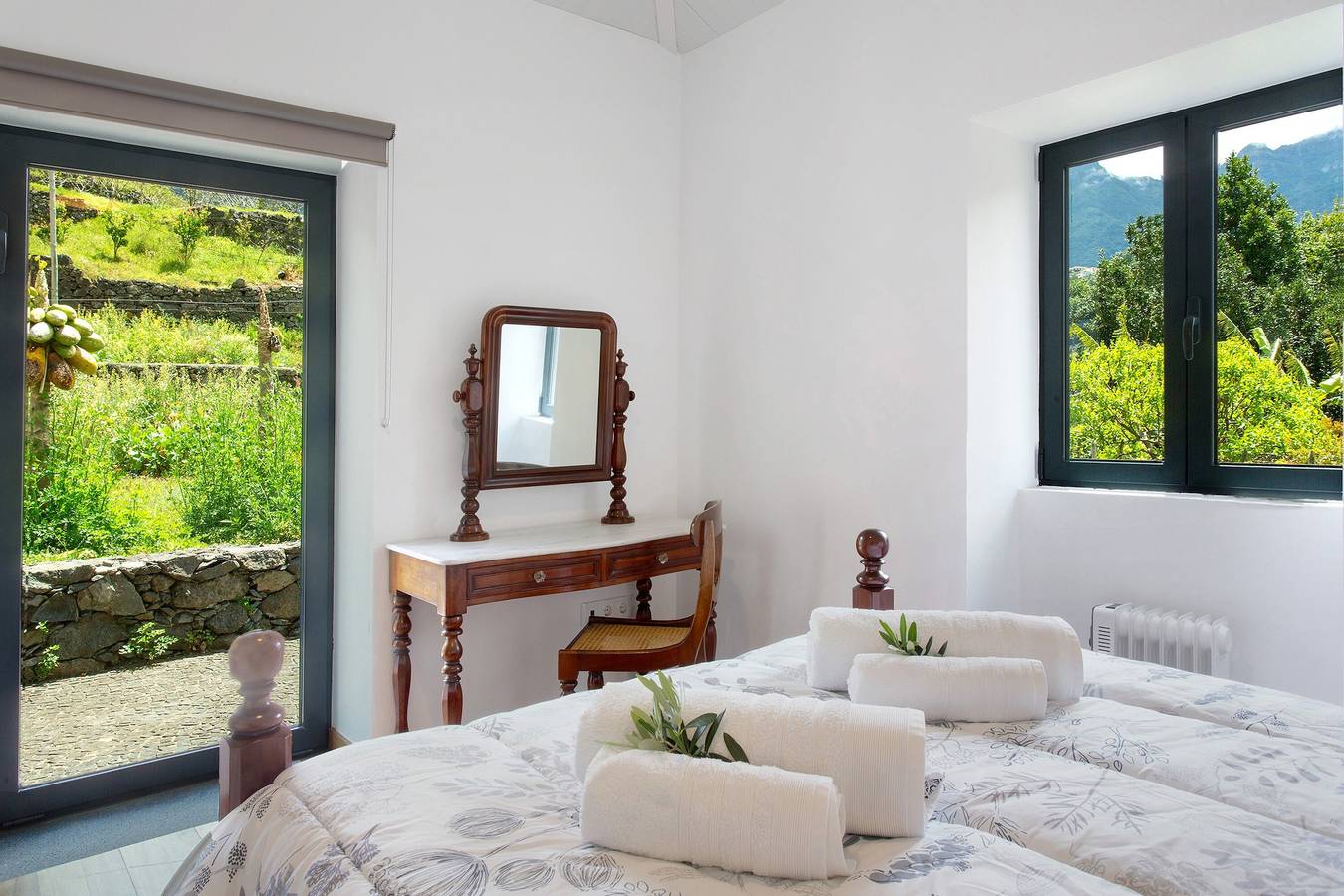 Vakantiehuis 'Casa Da Vicencia' met Uitzicht op de Bergen, Gedeelde Tuin en Wi-Fi, foto 8
