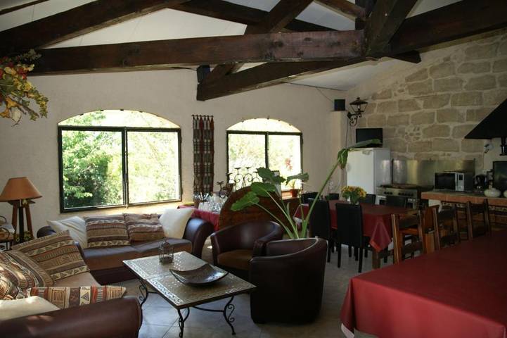 Location de vacances pour 2 personnes, avec jardin ainsi que jacuzzi et piscine à Montagnac - 3