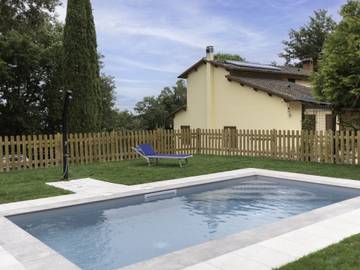 Location de vacances pour 7 personnes, avec jardin et terrasse à Arezzo
