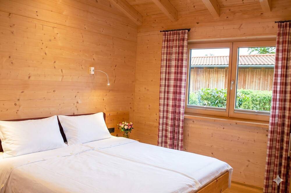 Chalet Schönberg  mit Sauna und Kamin in Oberbayern in Rottenbuch, Romantische Straße