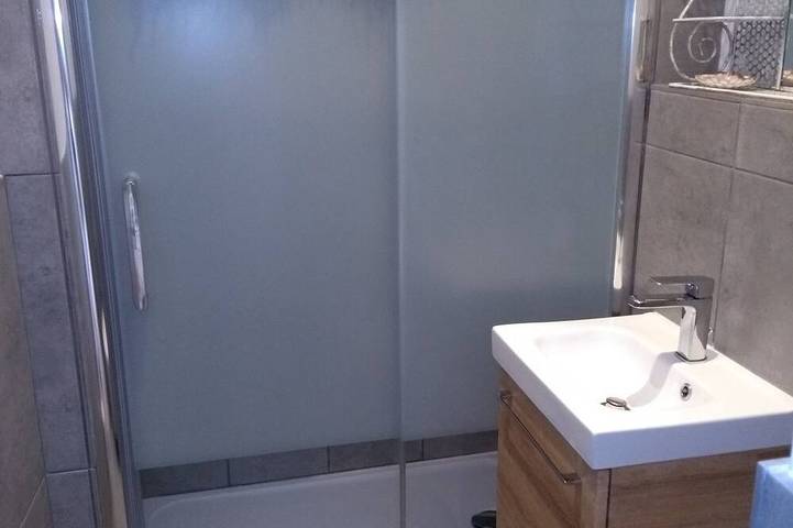 Gîte pour 2 personnes, avec sauna et terrasse ainsi que piscine et jardin à Reynès - 3