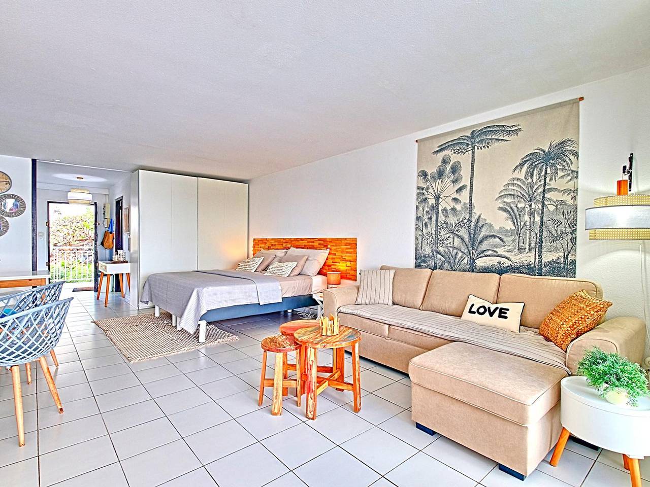 Studio entier, Studio Spacieux avec Vue Mer et Piscine in Saint Martin