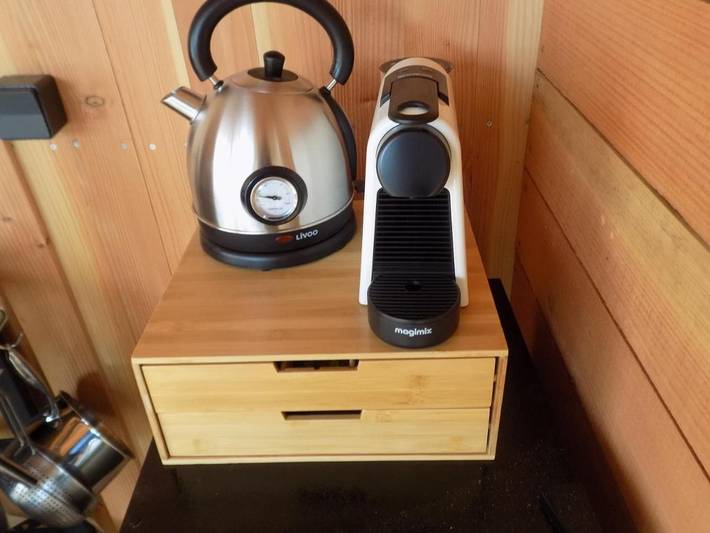 Gîte pour 4 personnes, avec vue et jardin ainsi que terrasse et vue sur le lac à Le Vigeant - 3