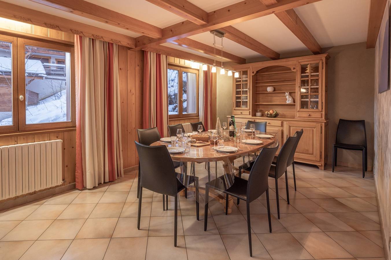 Ganze Wohnung, Appartement „L'origan“ mit Bergblick, privater Terrasse und Wlan in Chinaillon, Le Grand-Bornand