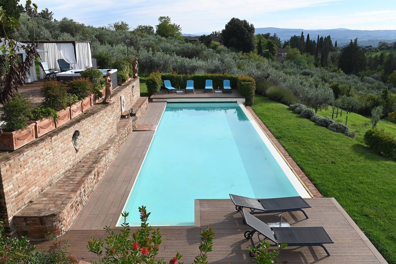 "Villa Bellavista" con piscina privata, idromassaggio privato e Wi-Fi in Certaldo, Chianti