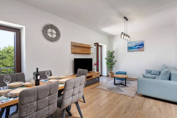 Gîte pour 5 personnes, avec vue sur l’océan, adapté aux familles à Punat - 3