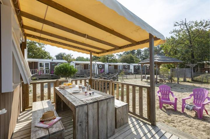 Camping für 6 Personen, mit Terrasse und Pool sowie Garten, mit Haustier in Soulac-sur-Mer - 2